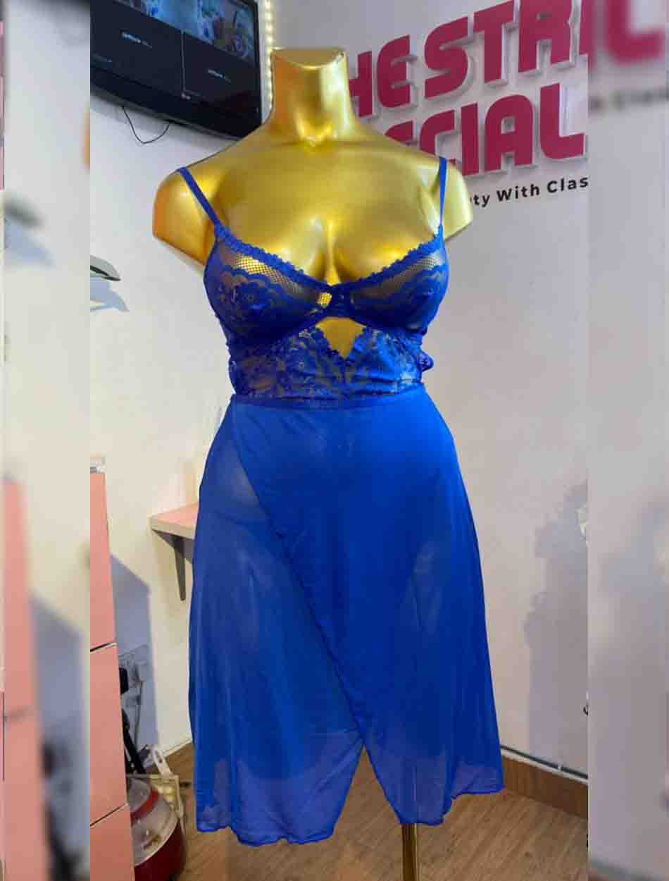 The Strap Specialist 34